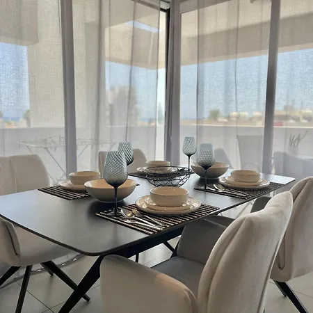 Apartamento Sealine Larnaca