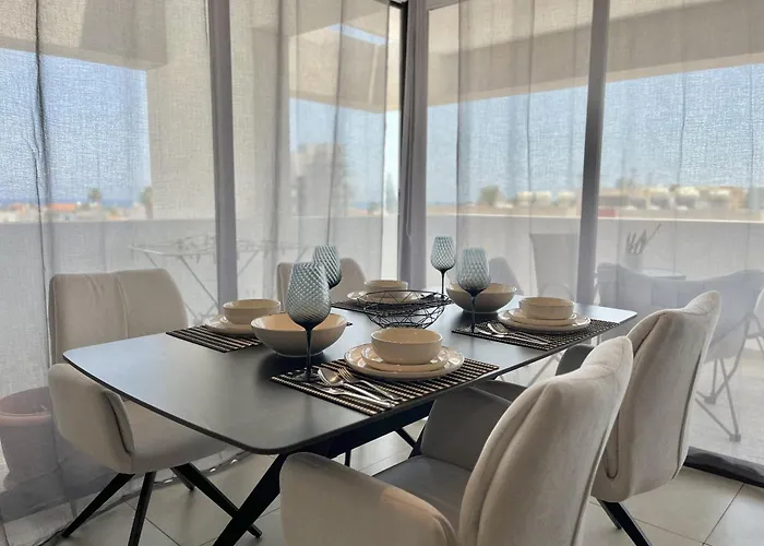 Apartamento Sealine Larnaca